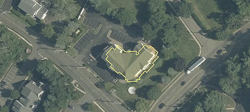 35 Grn Pond Rd