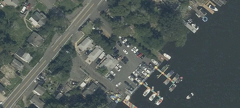 270 Lakeside Ave