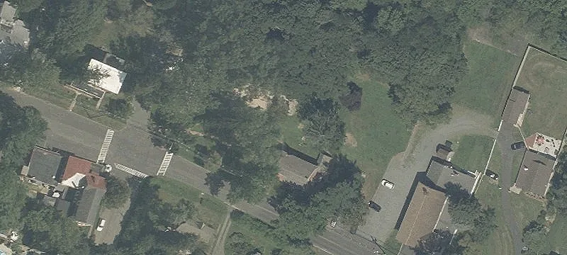 201 Main St