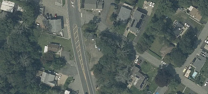 15 Lakeside Blvd