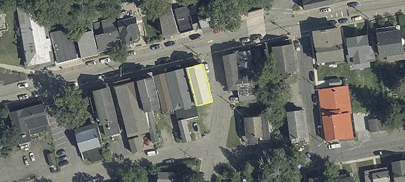 15 Main St