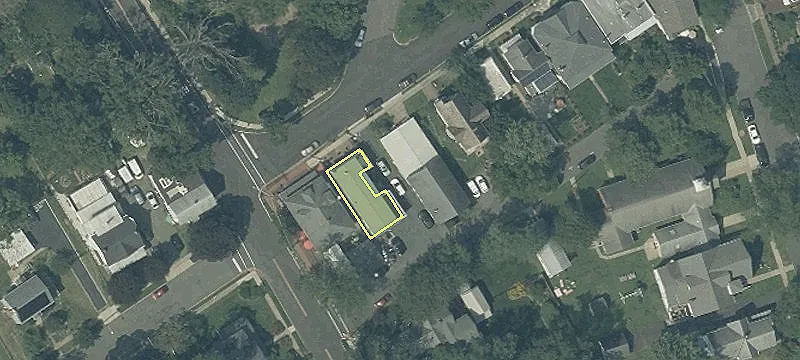 5 Railroad Pl
