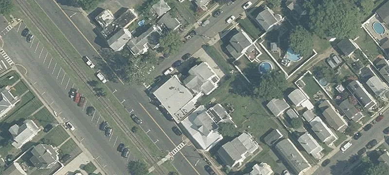 49 Railroad Ave