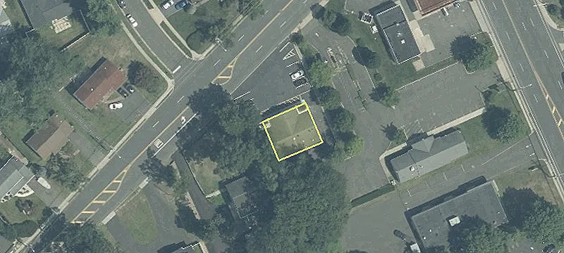 272 Lloyd Rd