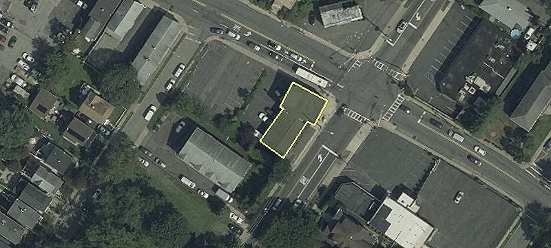 340 Grand Ave