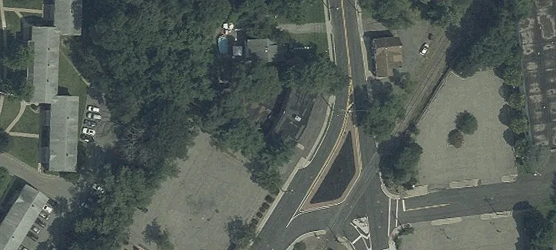 22 Railroad Ave