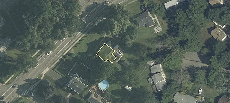 1035 Littleton Rd