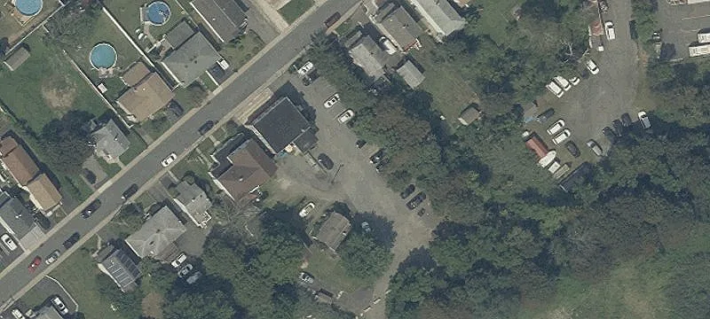 100 Stoll St