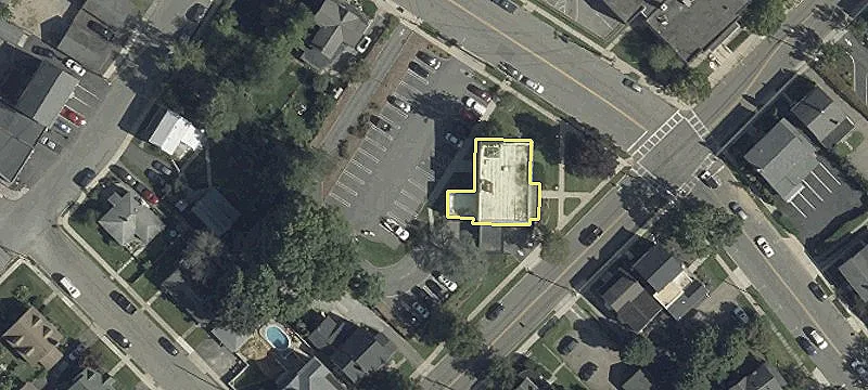200 Grand Ave