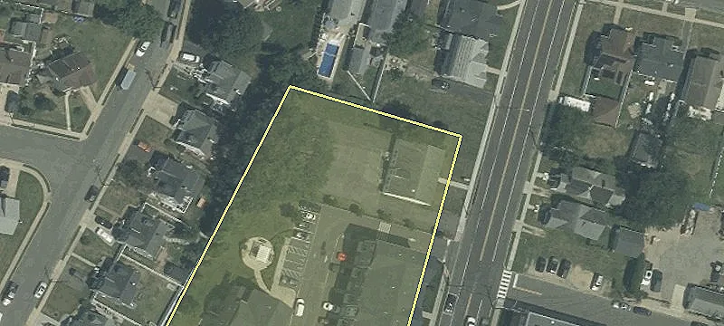 105 Steiner Ave