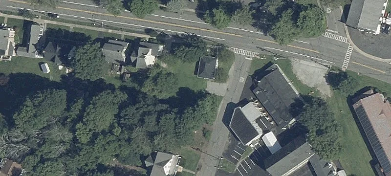 38 Broad St