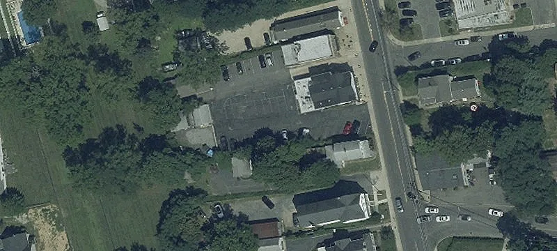 70 Monmouth Rd