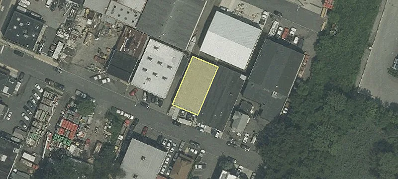 32 Sherman Ave