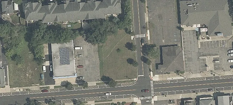 112 Center St