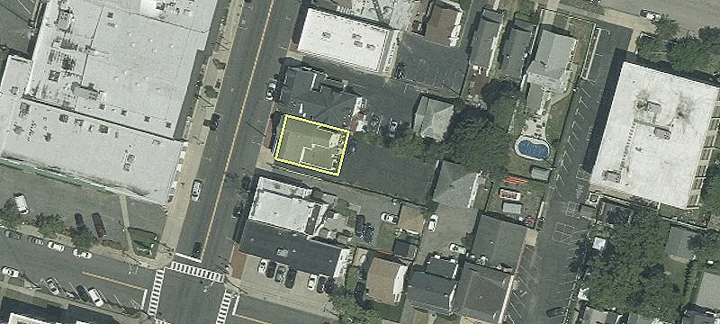 606 Main St