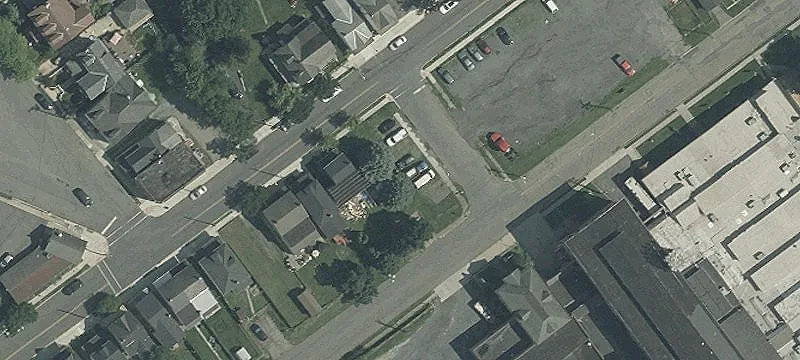 50 Heckman St