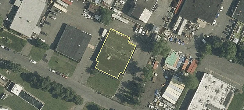 88 Naylon Ave