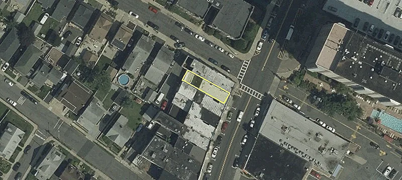 741 Anderson Ave
