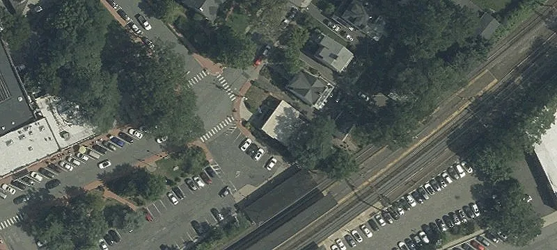 142 Maplewood Ave