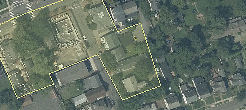 14 Seminary Ave
