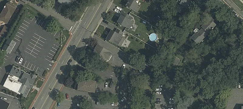 38 Roseland Ave