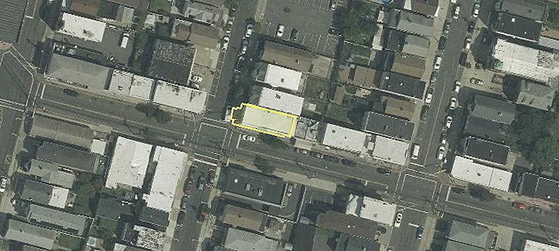 401 John St