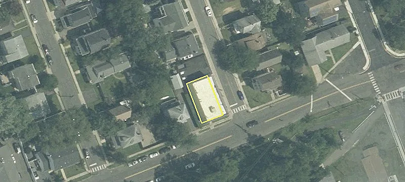 39 Maple Pl