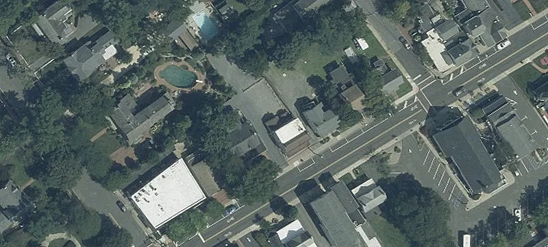 771 Riv Rd