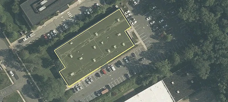 6 Saddle Rd