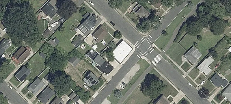 200 Jackson Ave