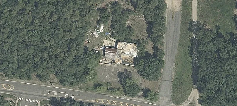 100 Commodore Blvd