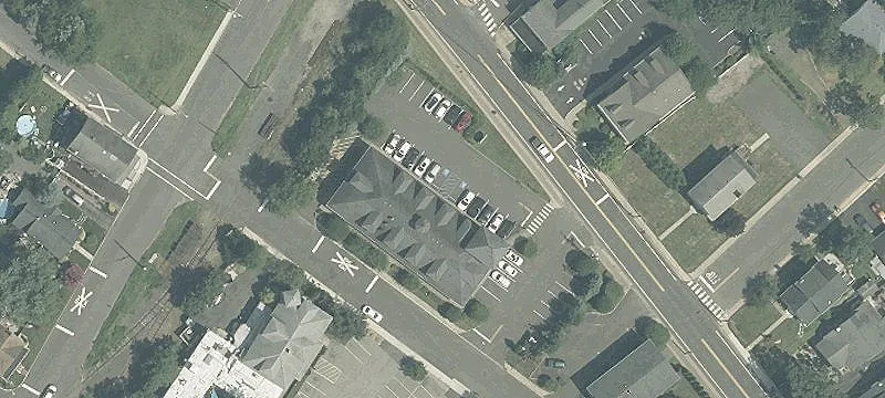 93 Main St