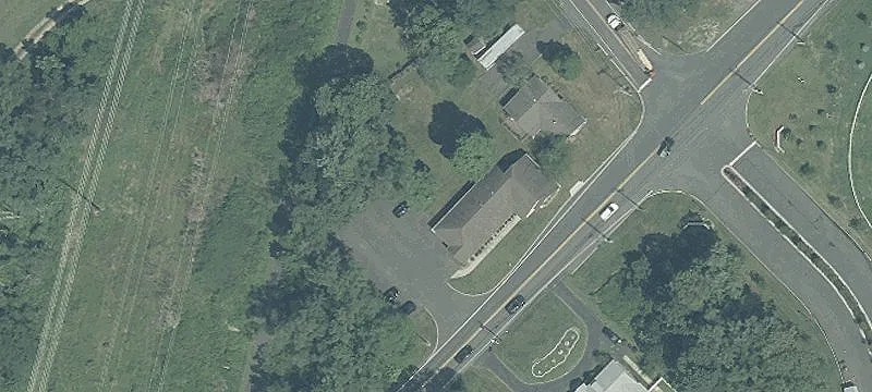 32 10th Rd