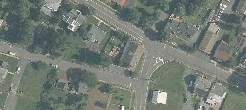 2 Crosswicks Chesterfield Rd