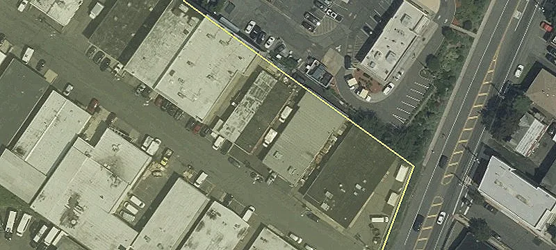 16 Industrial Ave