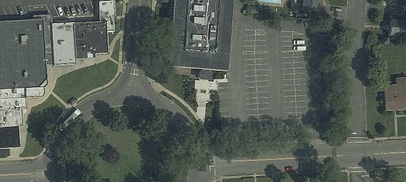 300 Knickerbocker Rd