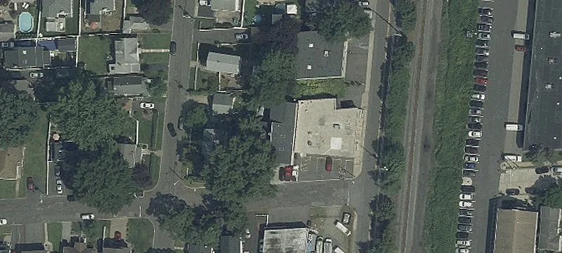 53 Delford Ave