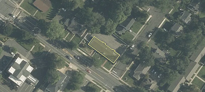 400 Main St