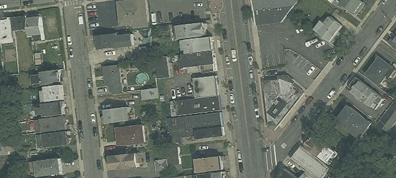 385 Belmont Ave