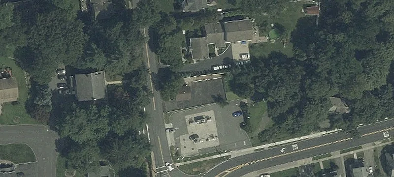 1 Magnolia Ave