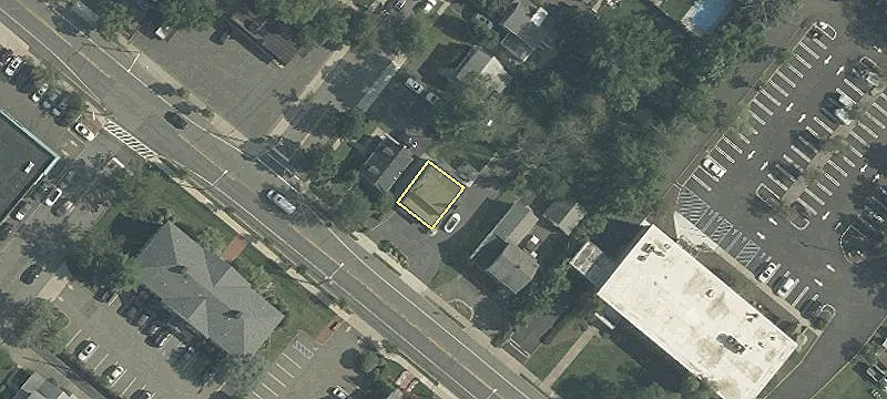 332 Main St