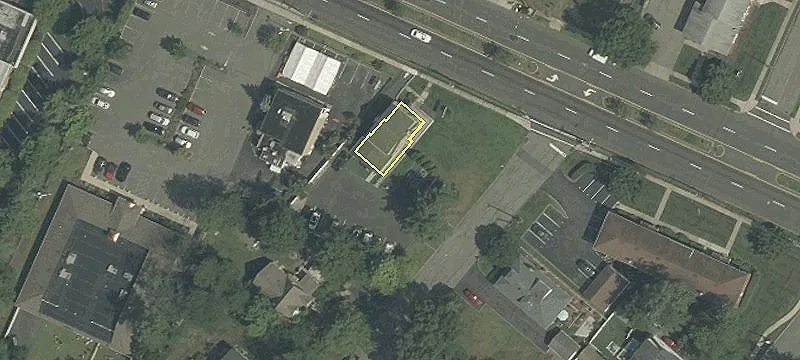 1088 Bloomfield Ave