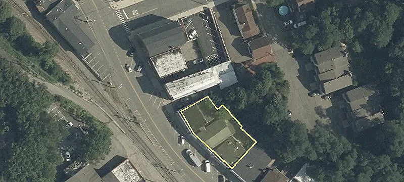 208 Main St
