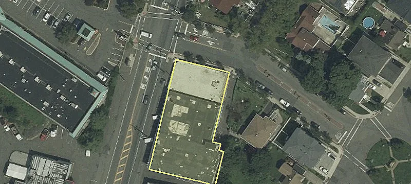 460 Kennedy Dr