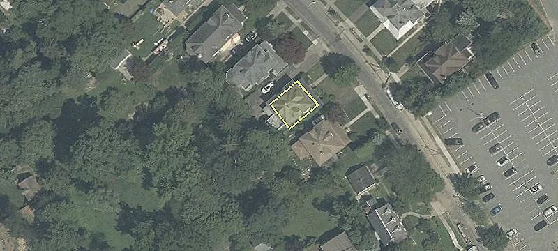 40 Linden Ave