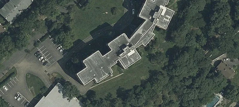 10 Crestmont Rd