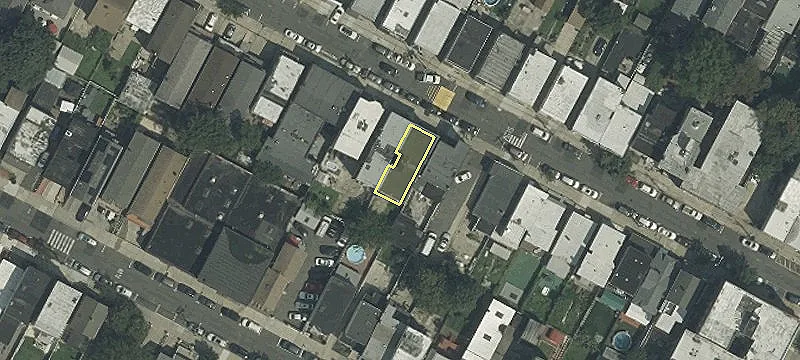 1211 7th St