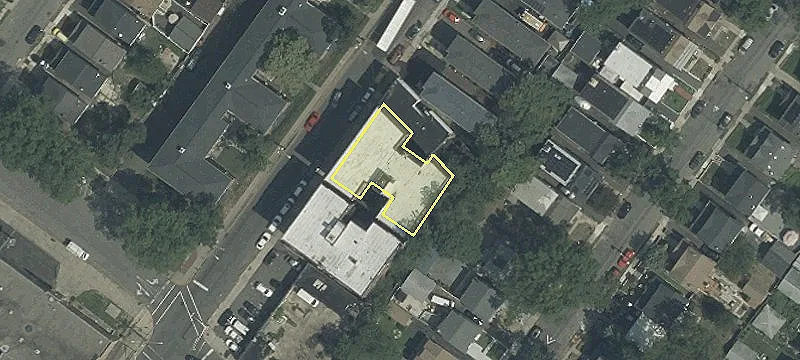 404-408 Un Ave, Unit 408