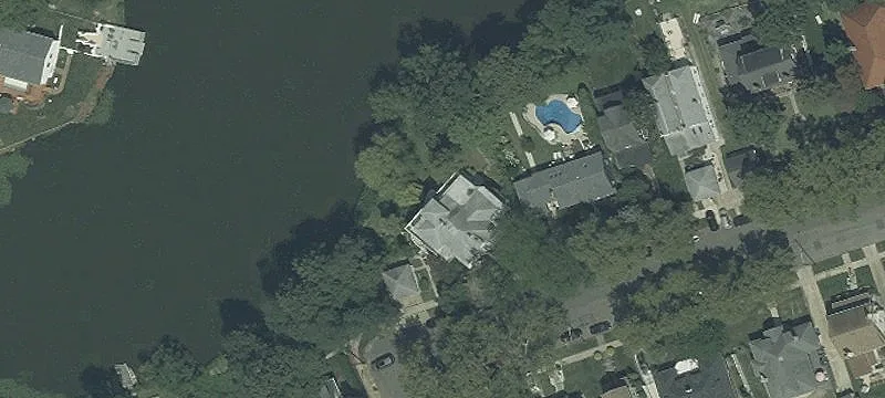 1343 Locust Dr