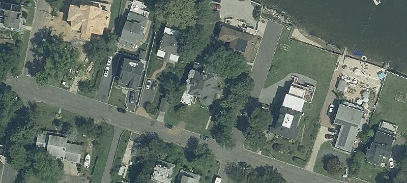 47 Burlington Ave